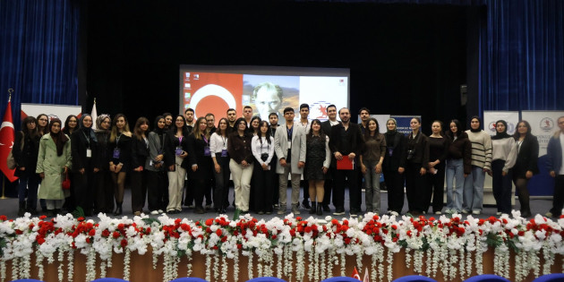OMÜ’de Yeni Medya ve Grup Dinamikleri Konferansı: Öğrencilere Kariyer Rehberi