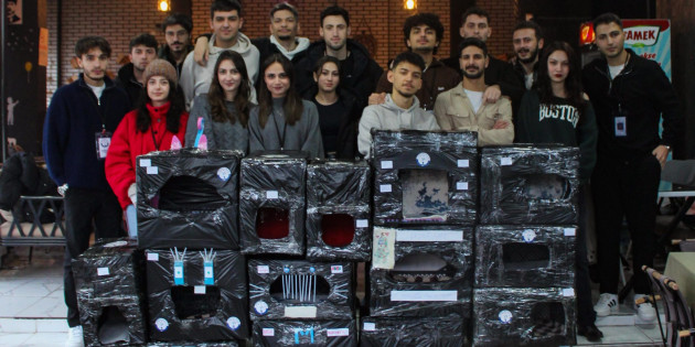 Samsun’da OMÜ’lü Öğrencilerden Sokak Kedilerine Sıcak Yuva